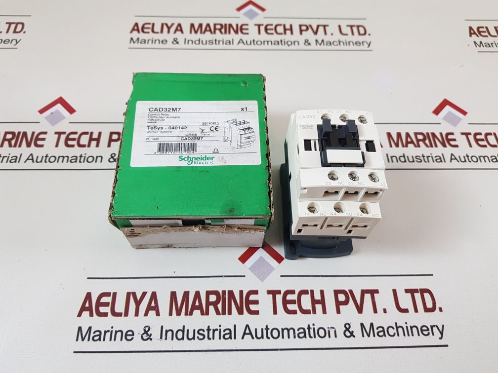 Schneider Electric Cad32M7 Relay
