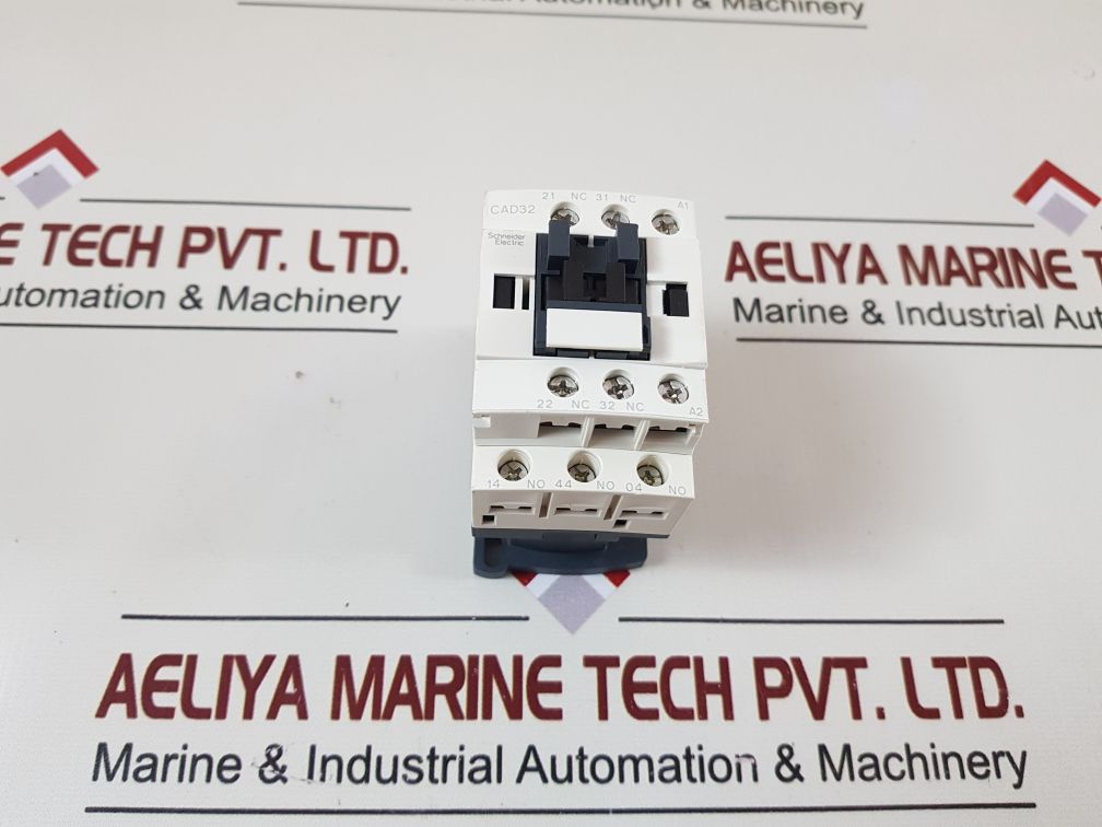Schneider electric cad32m7 control relay 220vca 50/60hz