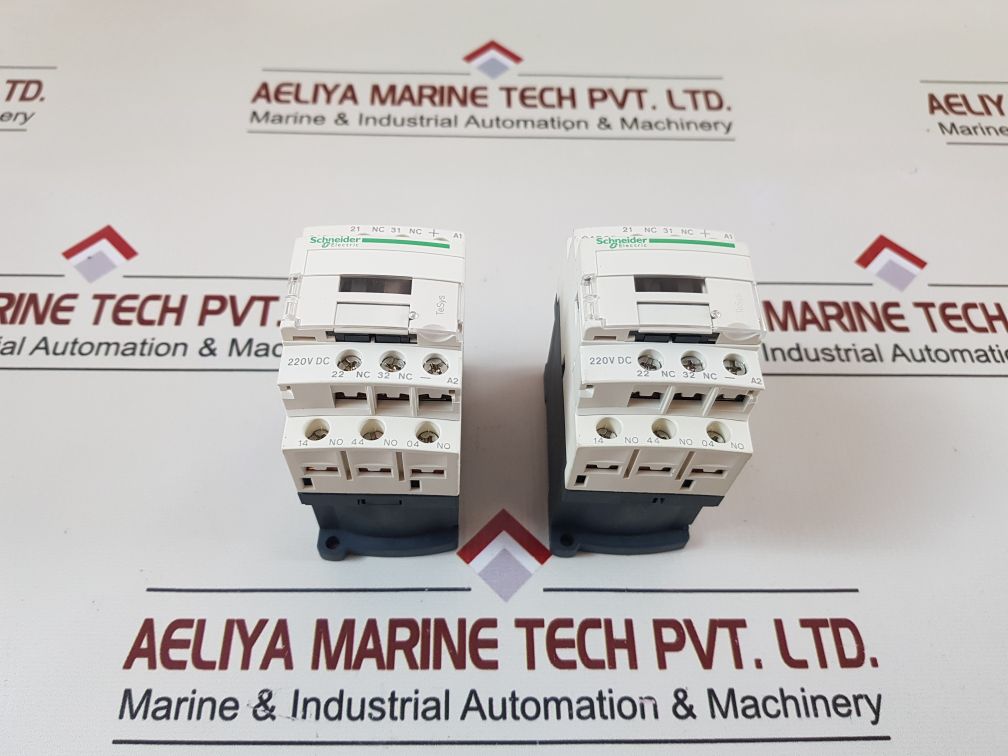 Schneider Electric Cad32Md Control Relay