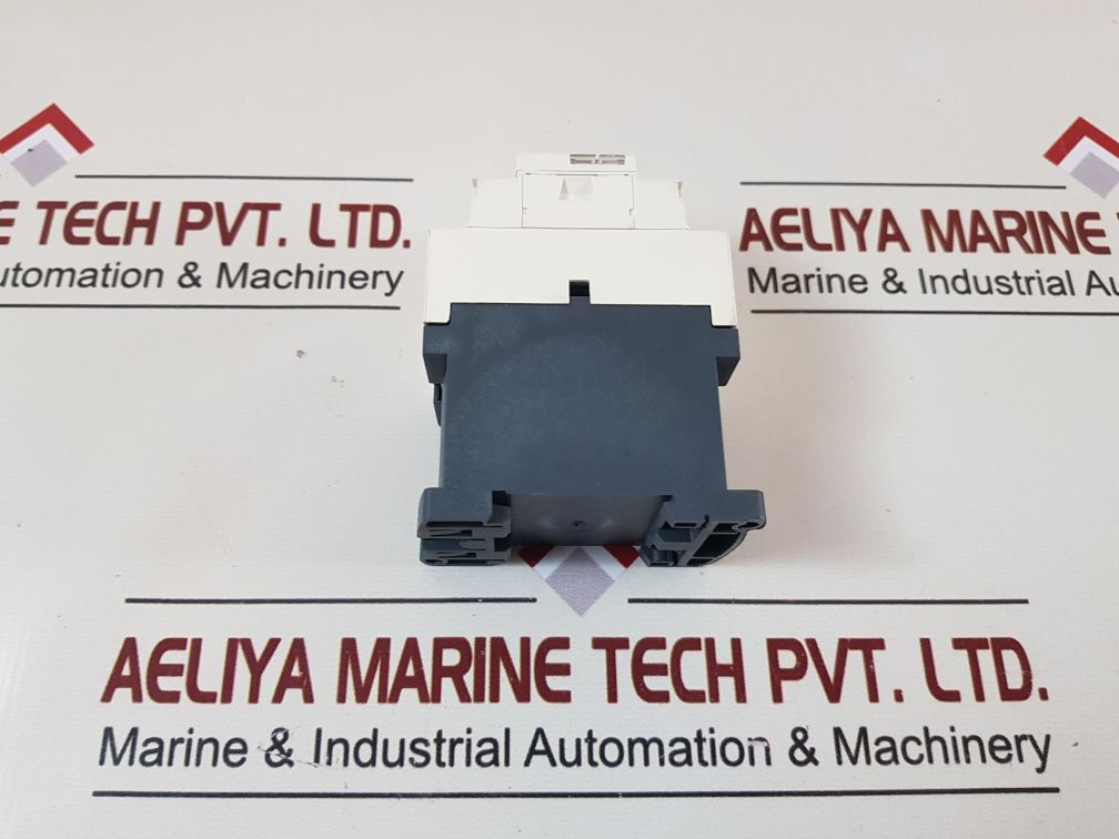 Schneider Electric Cad32Md Control Relay