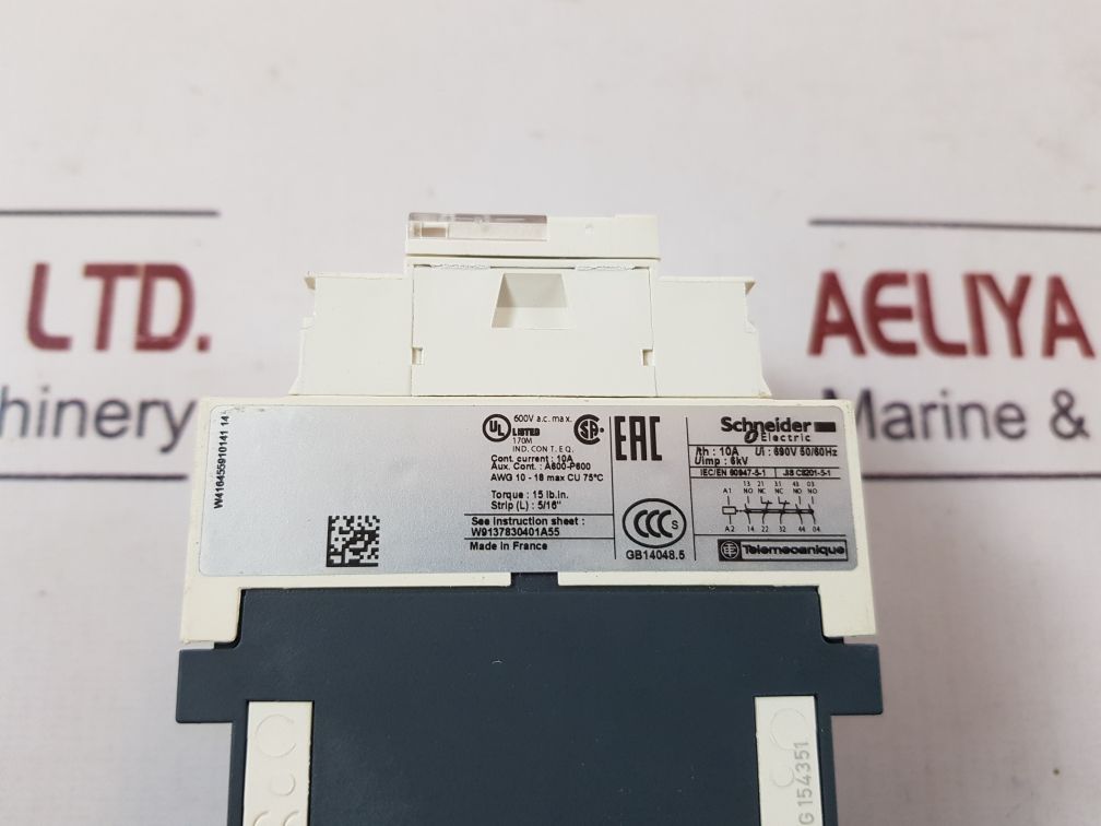 Schneider Electric Cad32Md Control Relay
