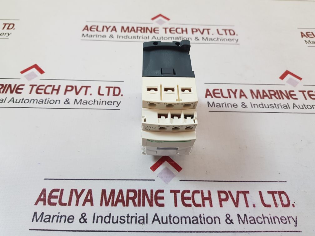 Schneider Electric Cad32Md Control Relay