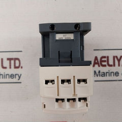 Schneider Electric Cad32R7 Control Relay 040204 690V 50/60Hz