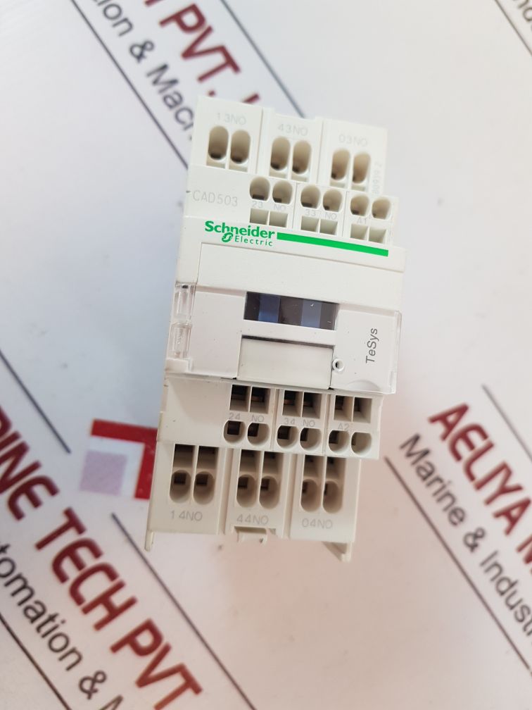 Schneider /Telemecanique Cad503P7 Control Relay 230V 50/60Hz
