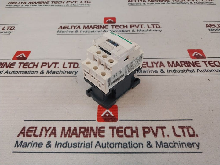 Schneider Electric Cad50P7C Control Relay 220Vac