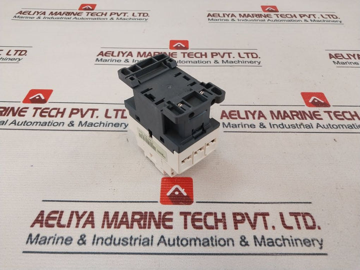 Schneider Electric Cad50P7C Control Relay 220Vac