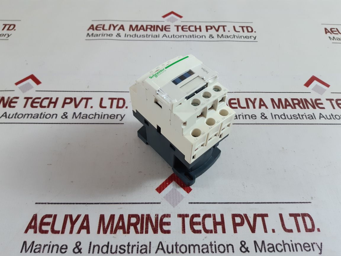 Schneider Electric Cad 50 Control Relay
