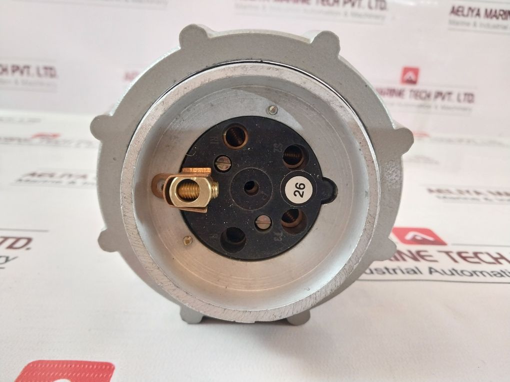 Schneider Electric Metal Clad Protected Plug
