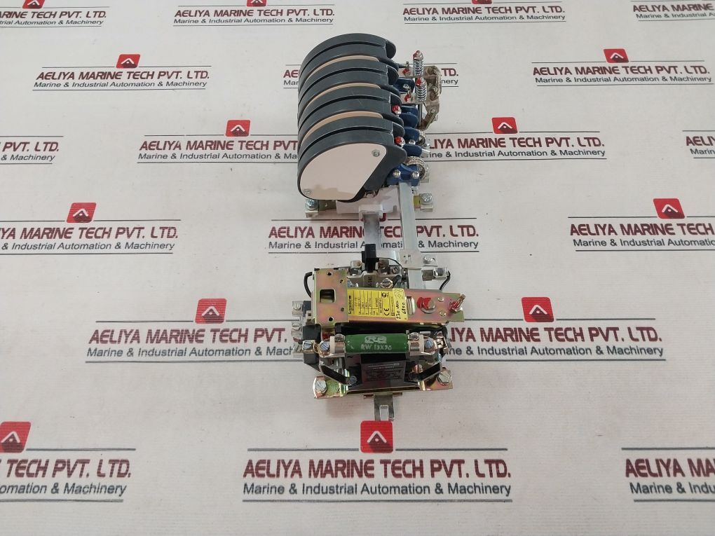 Schneider Electric Cv1Fb Power Contactor 690V Ac