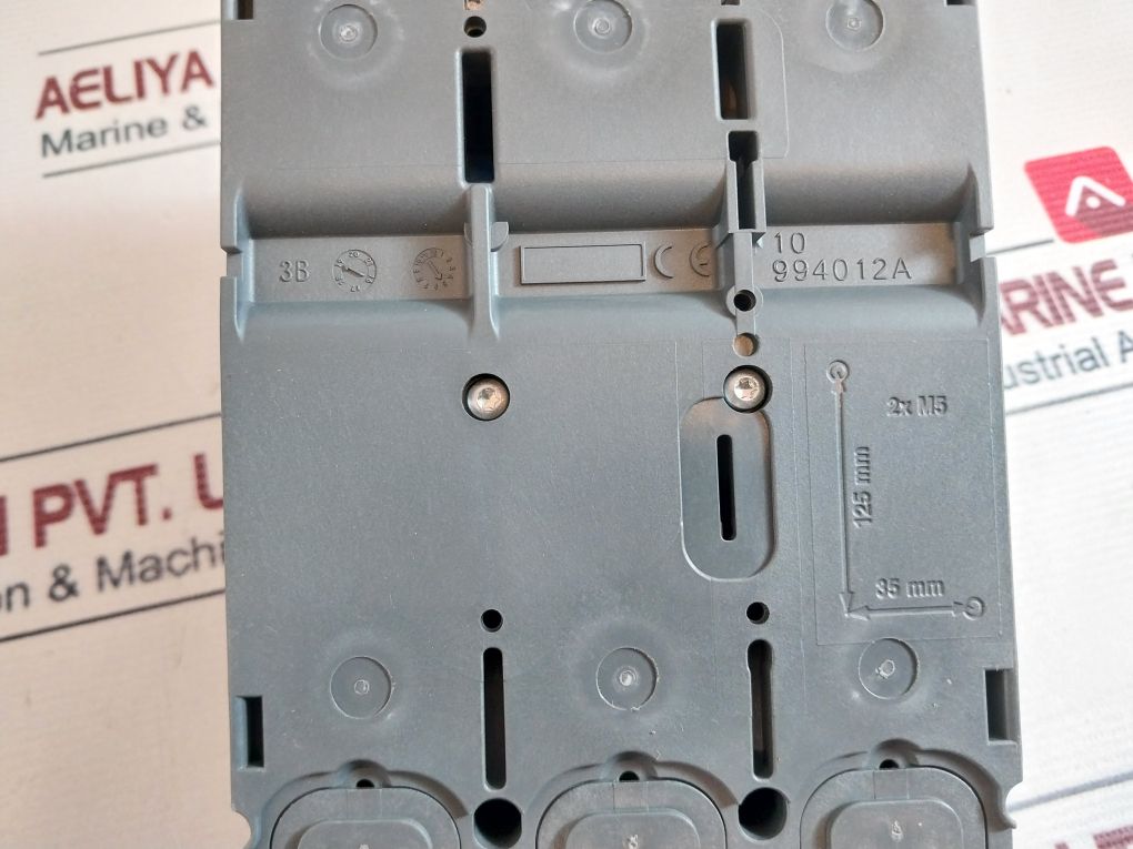 Schneider Electric Cvs100B Circuit Breaker
