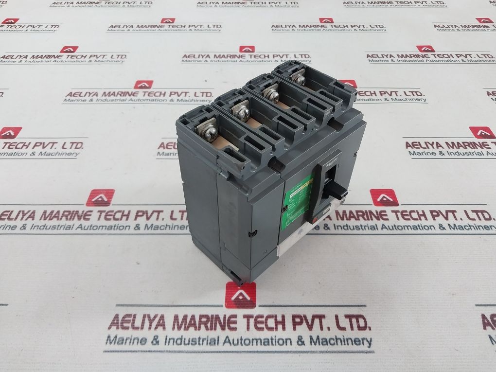 Schneider Electric Cvs100B Circuit Breaker 800A