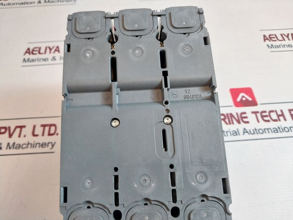 Schneider Electric Cvs100N Circuit Breaker 690V