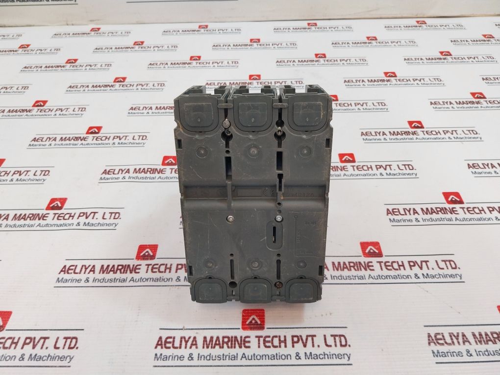 Schneider Electric Cvs160F 1250A Circuit Breaker 50/60Hz