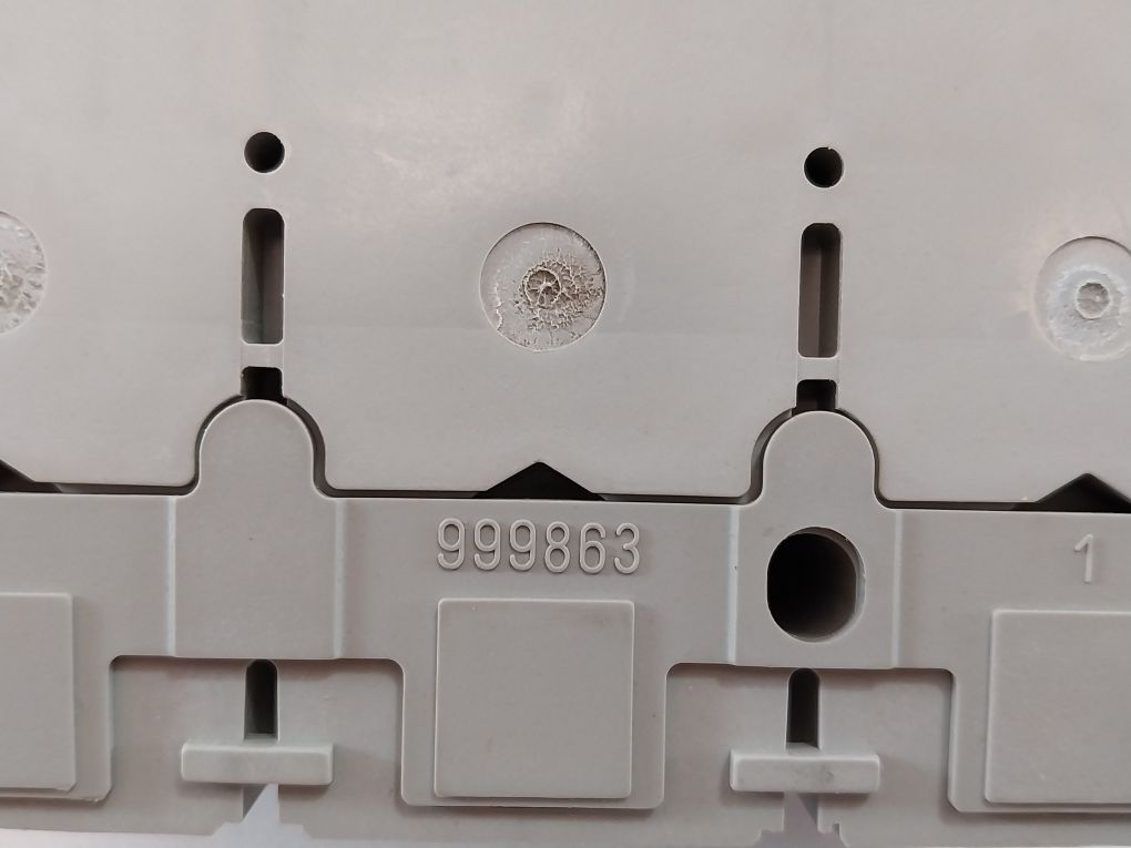 Schneider Electric Cvs250F Circuit Breaker 2000A