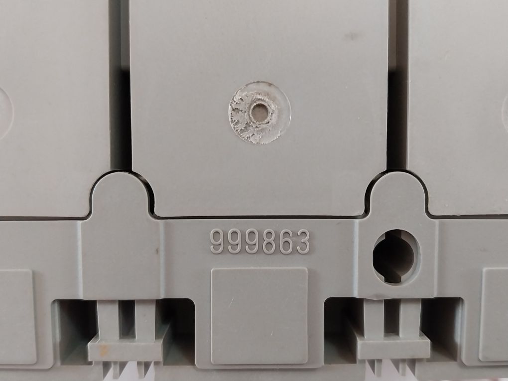 Schneider Electric Cvs250F Circuit Breaker 2000A