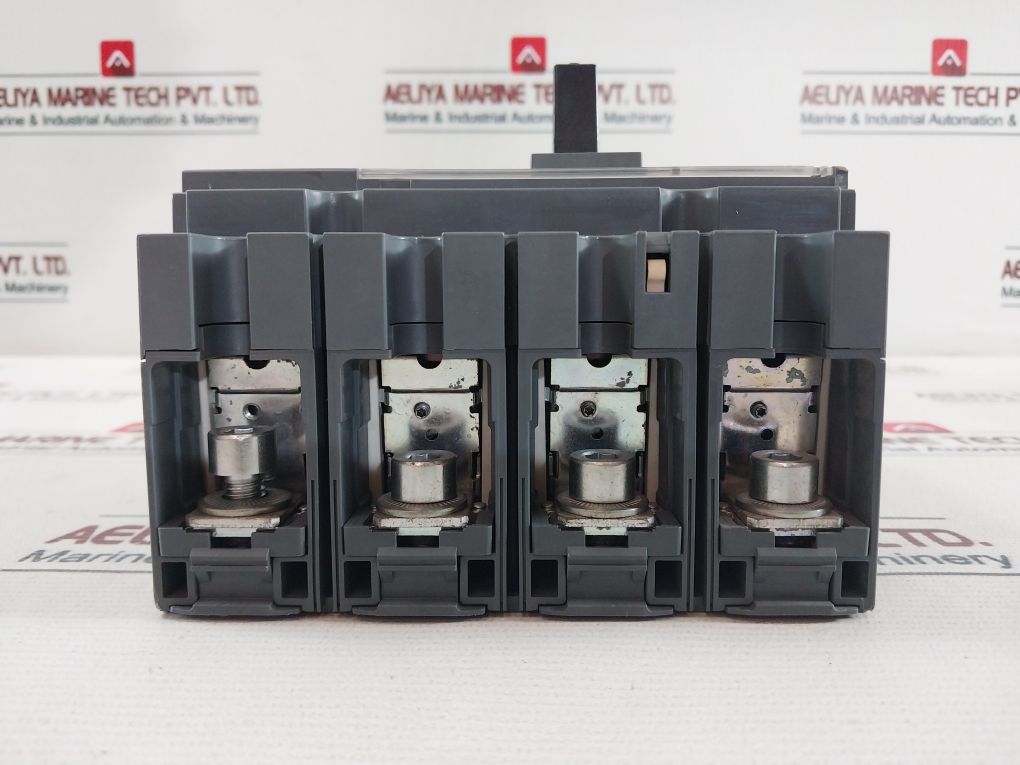 Schneider Electric Cvs250N Circuit Breaker