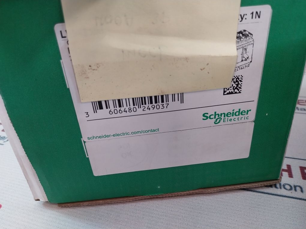 Schneider Electric Cvs400F Circuit Breaker
