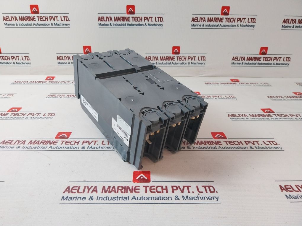 Schneider Electric Cvs400F Circuit Breaker 400A