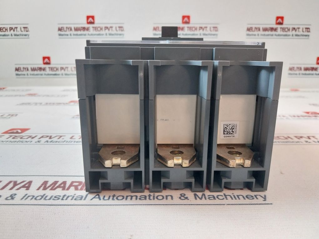 Schneider Electric Cvs400F Circuit Breaker 400A