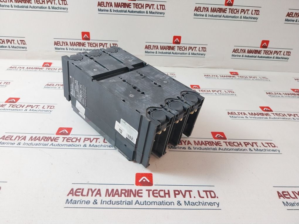 Schneider Electric Cvs400N Tm400D 3P3D Circuit Breaker/Switch-disconnector