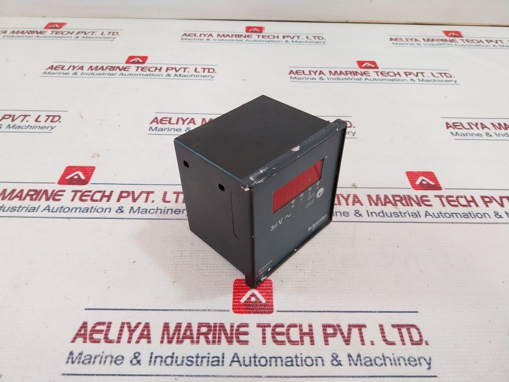 Schneider Electric Dm3210 Digital Panel Meter