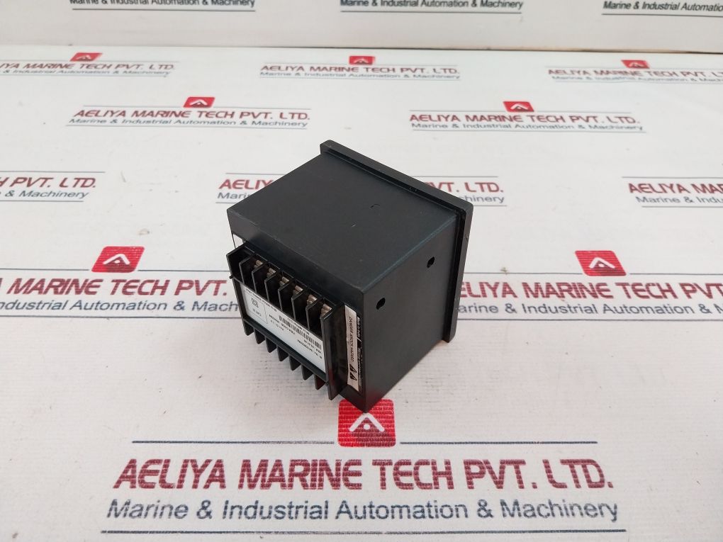 Schneider Electric Dm3210 Digital Panel Meter