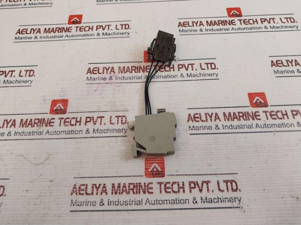 Schneider Electric E103955 Circuit Breaker Accessory
