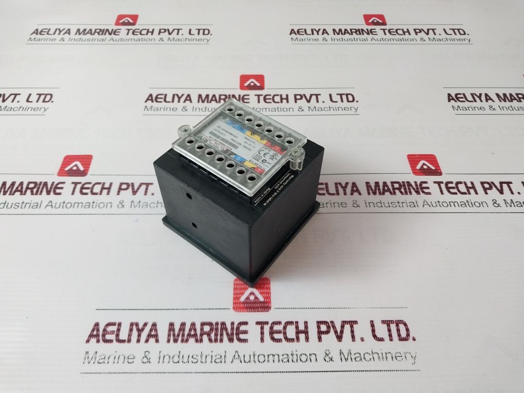 Schneider Electric Conzerv Em6400 Digital Panel Meter 3 Row