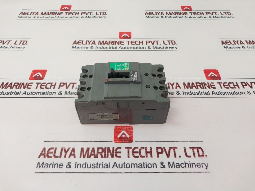 Schneider Electric Ezc100F30A Circuit Breaker 690V~