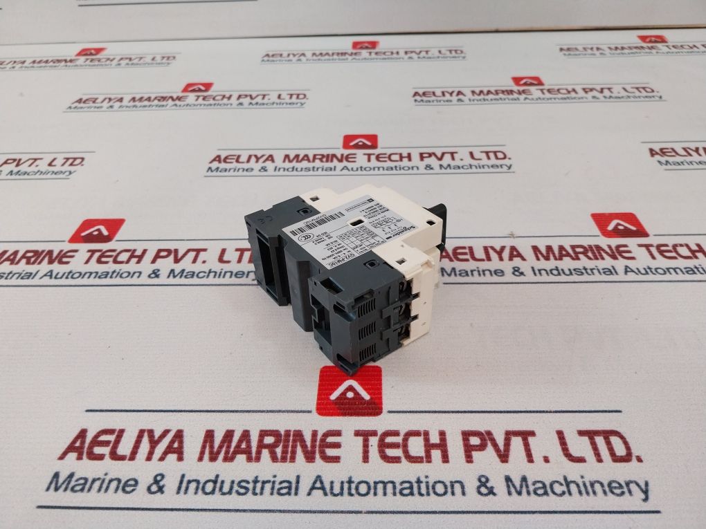 Schneider Electric Gv2-pm10C/4-6.3A Circuit Breaker