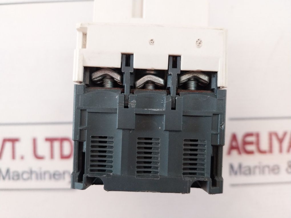 Schneider Electric Gv2-pm10C/4-6.3A Circuit Breaker