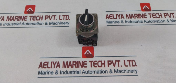 Schneider Electric K1H008Nx Switch