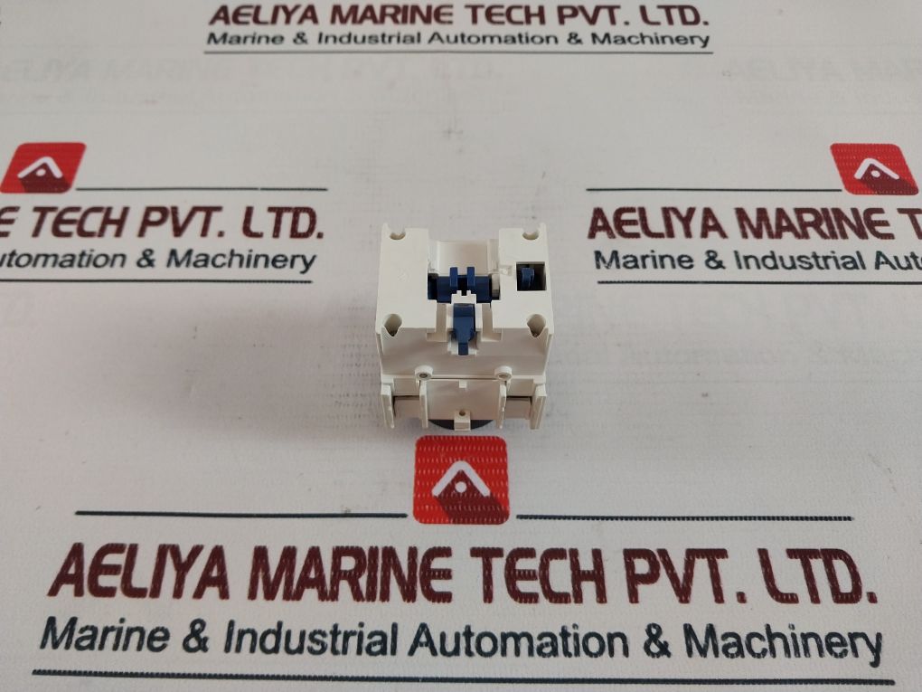 Schneider Electric Ladr2 Time Delay Auxiliary Contact Block 690V