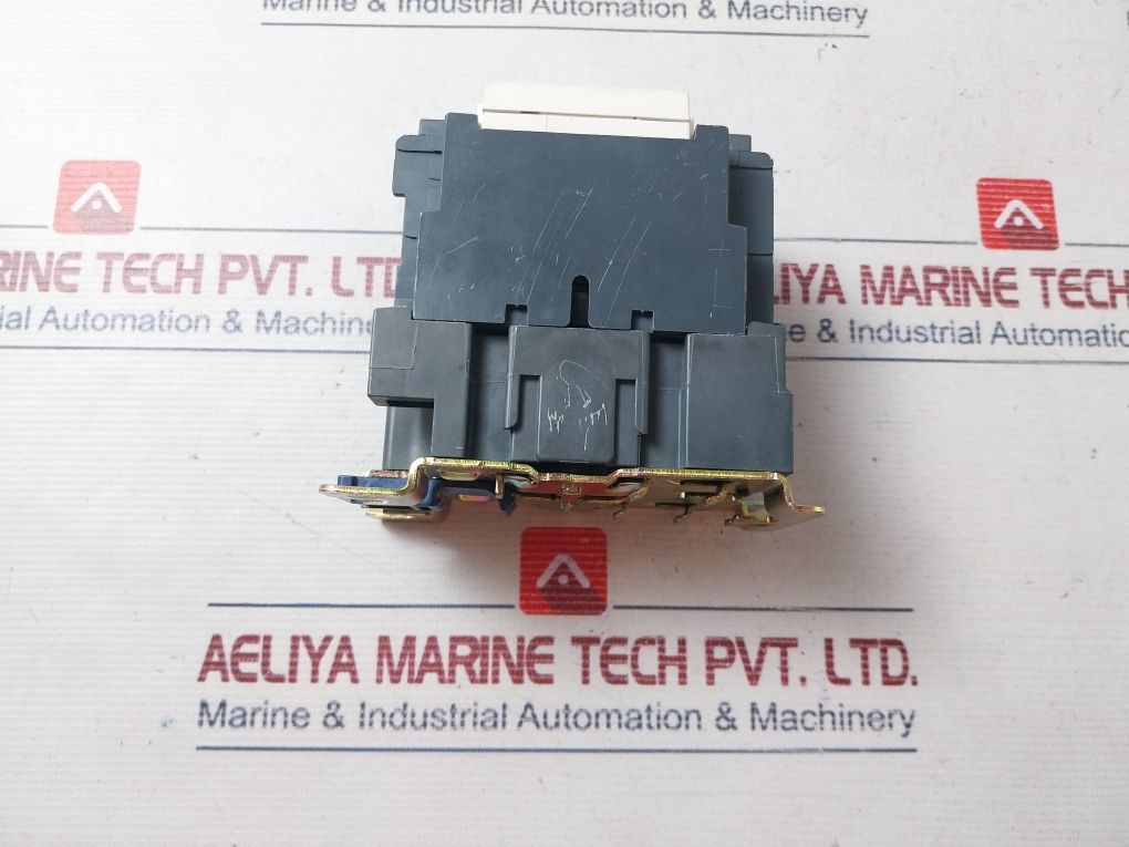 Schneider Electric Lc1 D65 Contactor