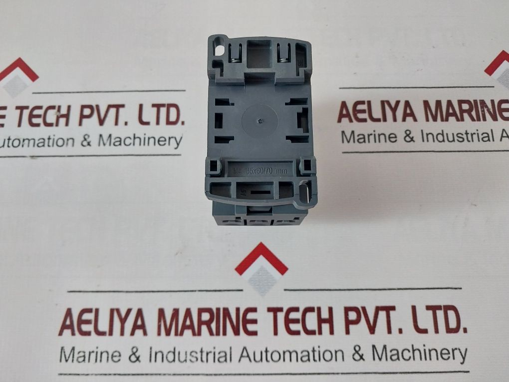 Schneider/ Telemecanique Lc1D09 B7 Contactor 