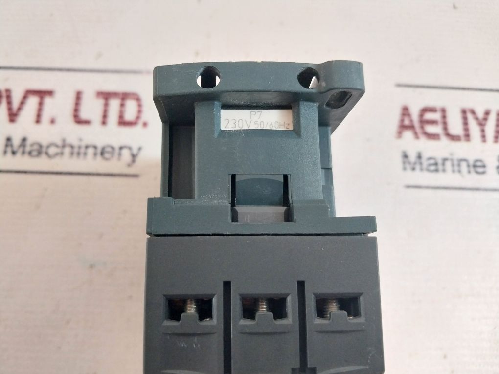 Schneider Electric Lc1D09 Contactor Jis C8201-4-1 6Kv