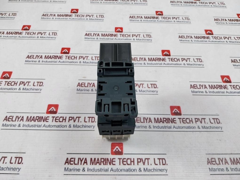 Schneider Electric Lc1D09 Contactor W/Ladn22 Contact Block, Lrd10 Overload Relay