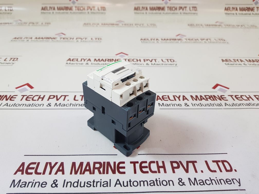 Schneider electric lc1d09p7 contactor with box