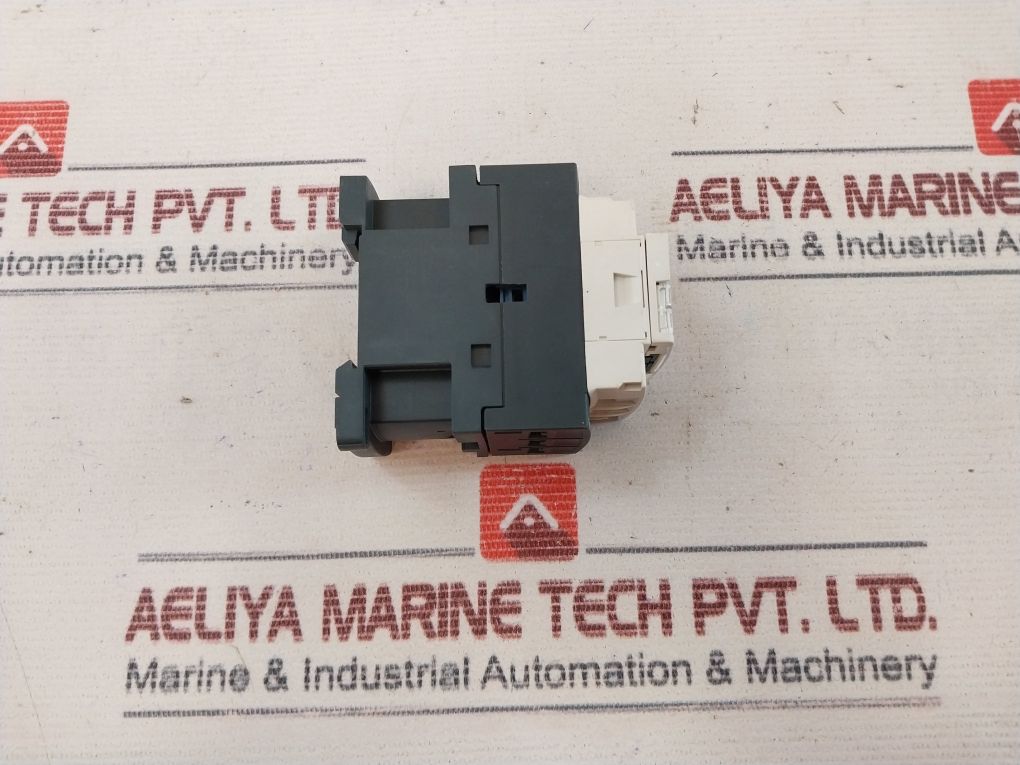 Schneider Electric Lc1D12 Contactor