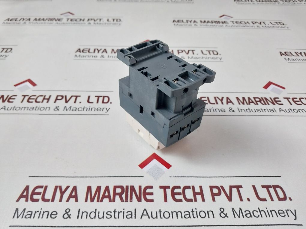 Schneider/Telemecanique Lc1D18M7 Contactor Relay 220V 50/60Hz,32A