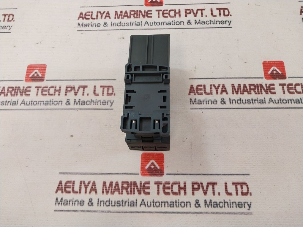 Schneider Electric Lc1D18 Contactor 32A