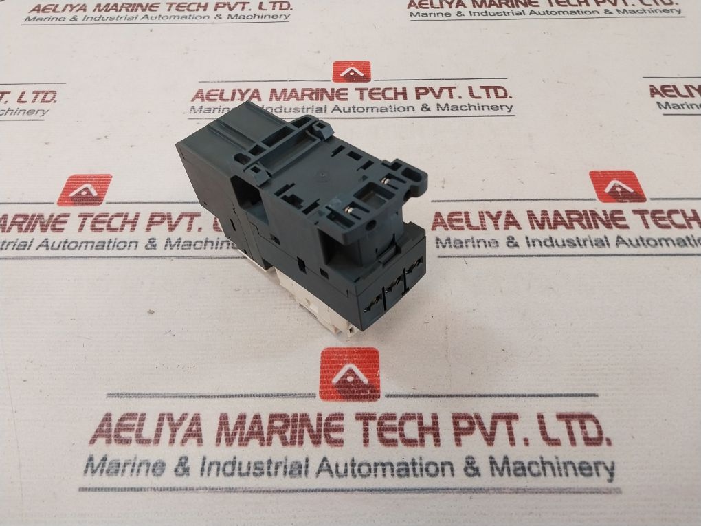 Schneider Electric Lc1D18 Contactor 32A