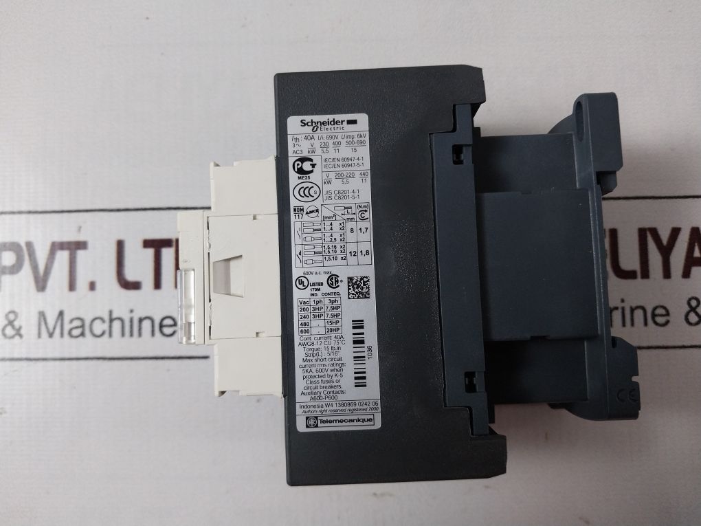 Schneider Electric Lc1D258P7 Contactor