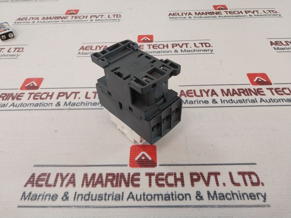 Schneider Electric Lc1D25 Contactor 690V 50/60Hz