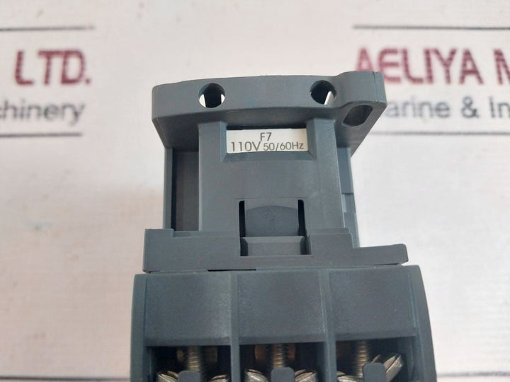 Schneider Electric Lc1D25 Contactor 690V 50/60Hz 40A