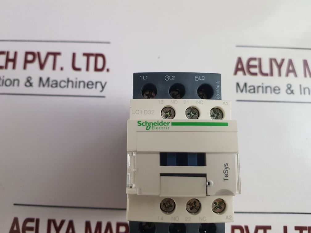 Schneider Electric Lc1D32R7 Contactor 440V 5060Hz Free Shipping