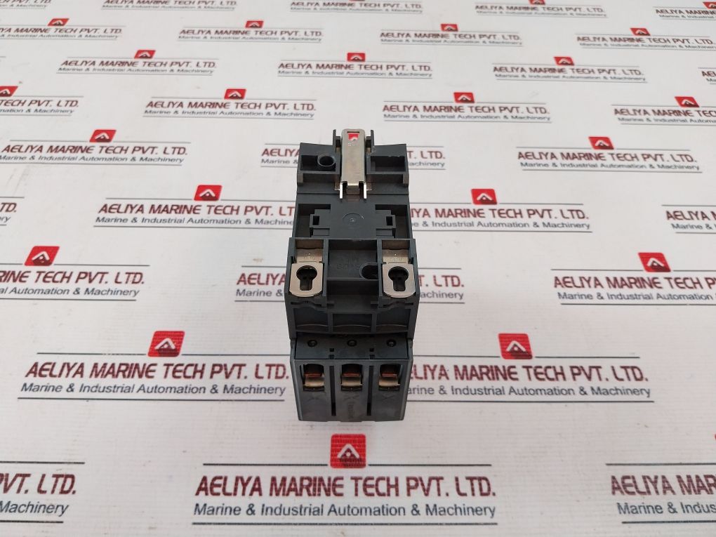 Schneider Electric Lc1D65A 3 Pole Contactor 690V-50/60Hz