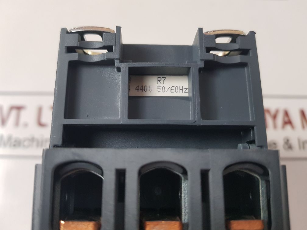 Schneider Electric Lc1D65Ar7 3-pole Contactor