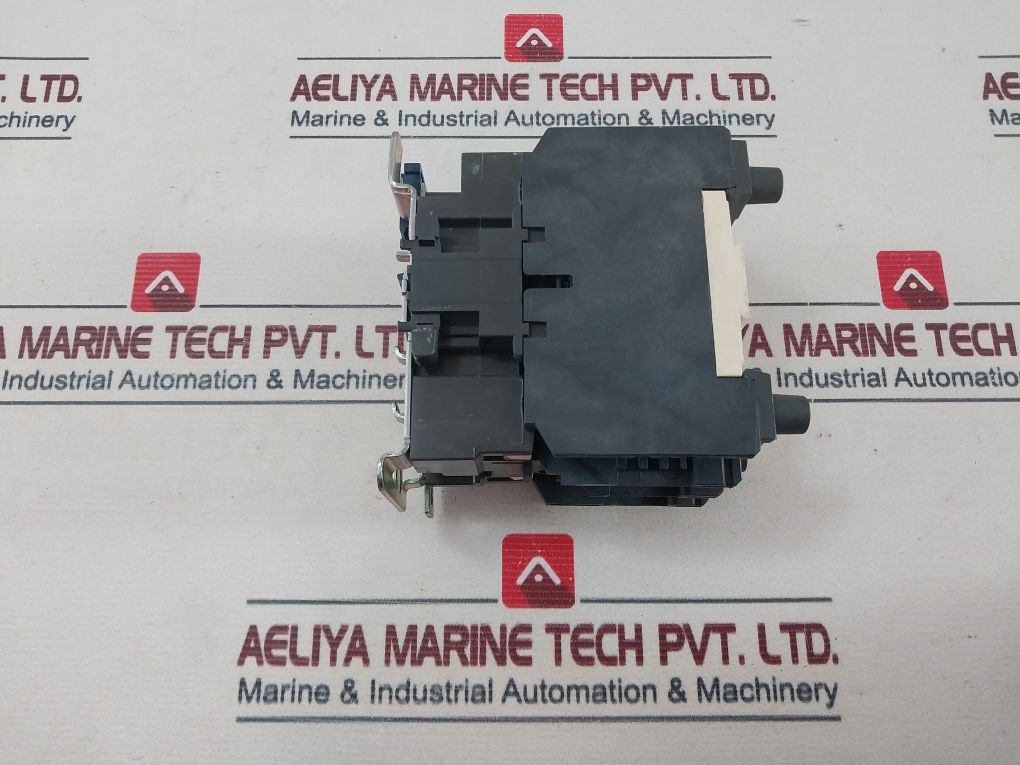 Schneider Electric Lc1D80008 Contactor
