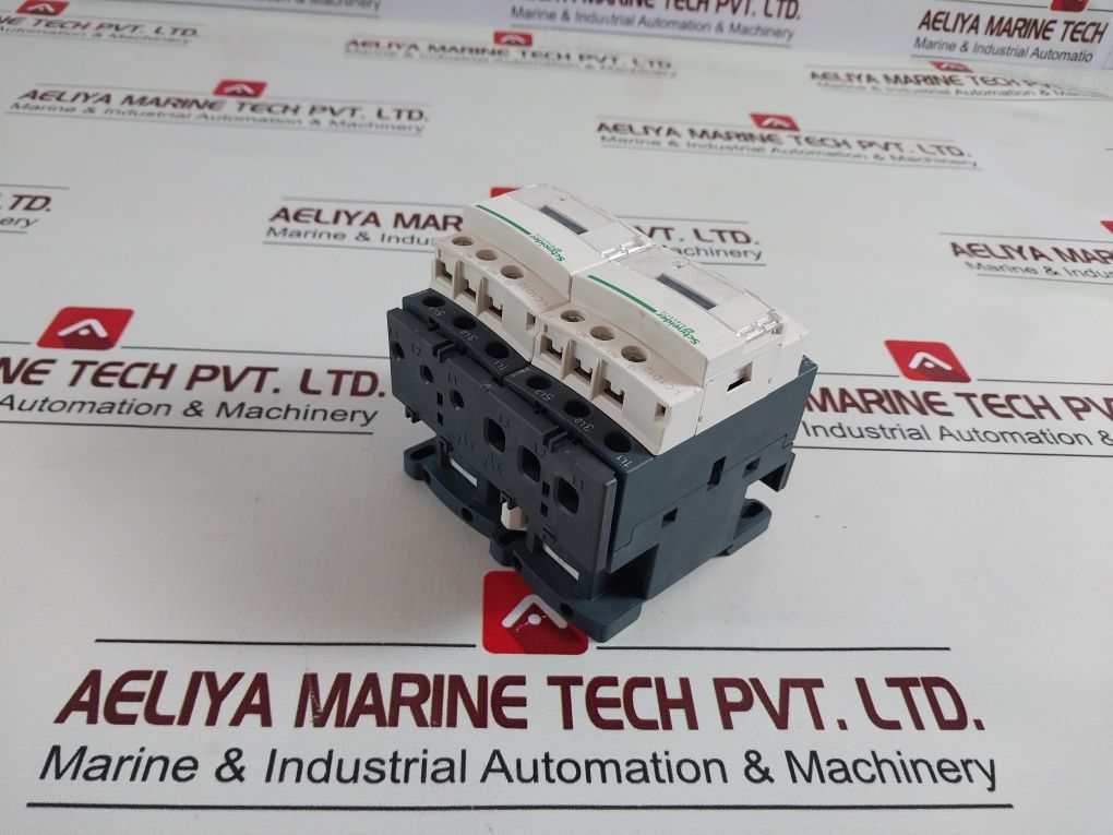 Schneider /Telemecanique Lc2D12F7 Dual Reversing Contactor